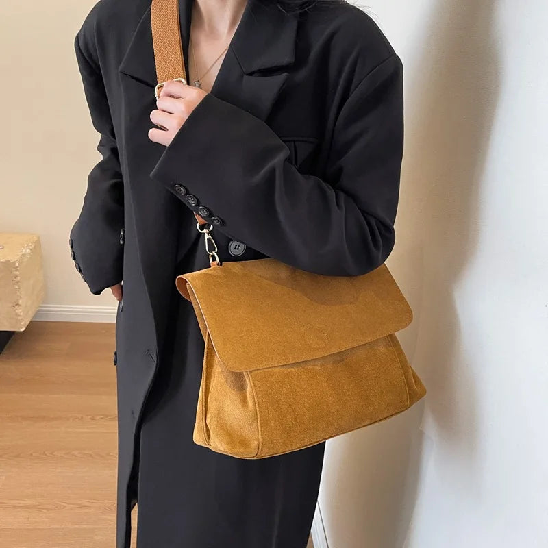 Women Mailman's Flap Bag Matte Suede Versatile Winter Large Capacity Crossbody Bag Single Shoulder Bag Shopper Totes