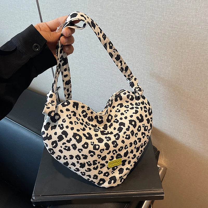 New Heart Shaped Shoulder Bag Fashion Leopard Design Crossbody Bag Cute Handbag Purse For Woman's Tote Bag