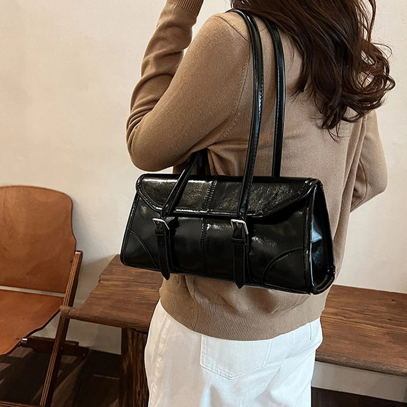 High End Burgundy Oil Wax PU Leather Underarm Bag Elegant Women's Magnetic Buckle Shoulder Bag Commuter Versatile Ladies Tote Ba