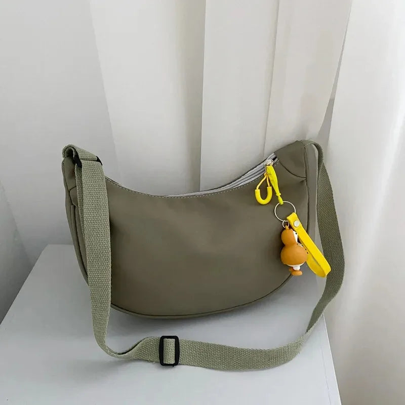 Nylon Half Moon Crossbody Bags for Women, Stylish Dumpling Bag, Small Armpit Shoulder Bag for Daily Use, Work, Outing, Party.