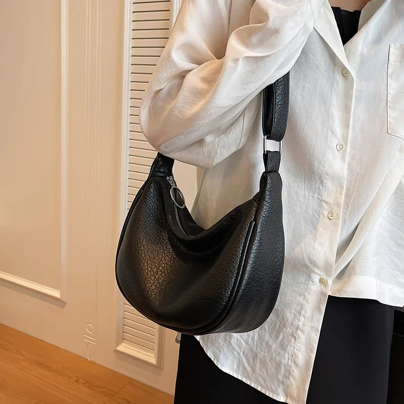 Solid Color Hobos Bag For Women Large Capacity Travel Crossbody Bag Female Half Moon Shoulder Bag Ladies Daily Fanny Packs