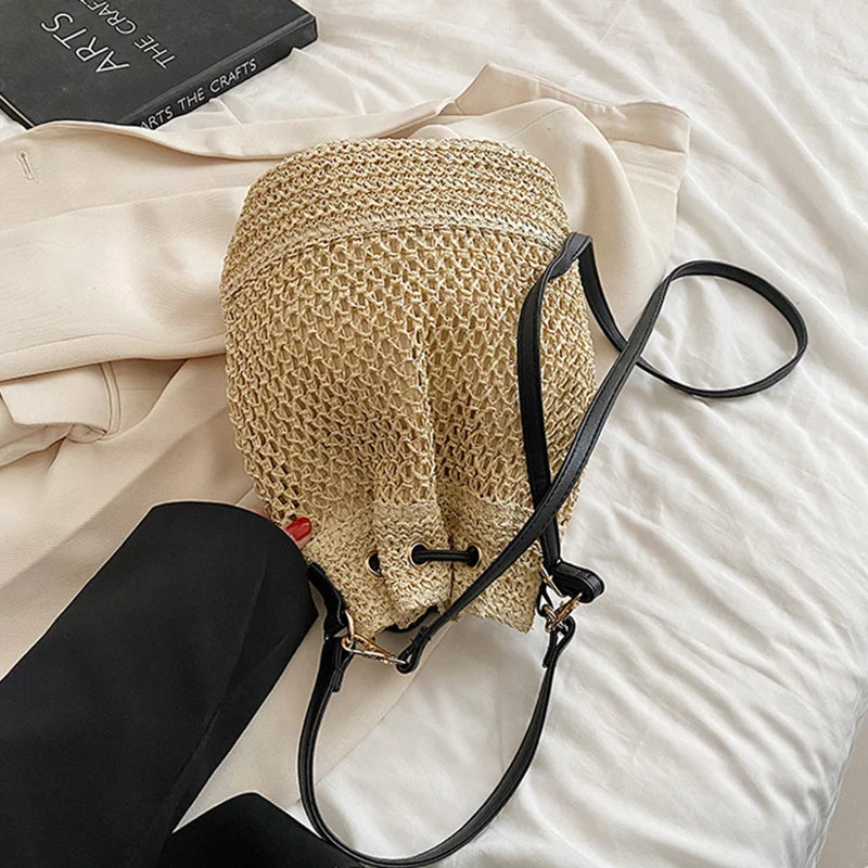 Woven Straw Bag Ladies Bucket Crossbody Bag Summer Beach Bag Retro Travel Shoulder Bags Small Travel Purse and Handbag For Women