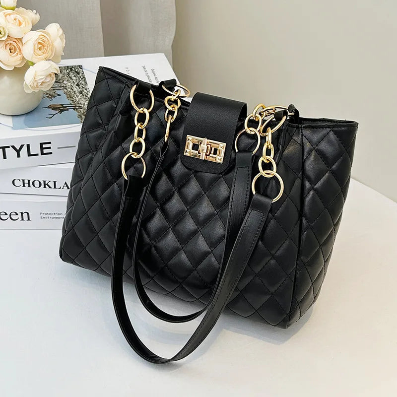Elegant Women's Woven Fabric Shoulder Bag with Adjustable Chain Strap Front Flap Button Closure Professional Use, Woven Handbag