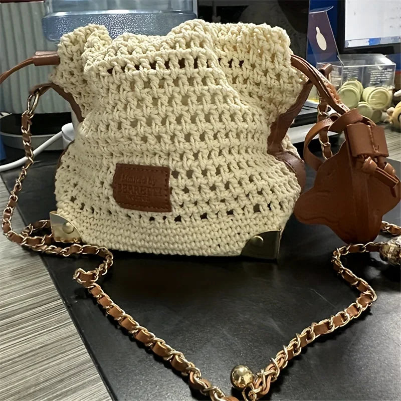Chic Knit Crossbody Bags for Woman Bucket Bag with Adjustable Strap Weaving Handbag Shoulder Messenger Bag with Polyester Lining