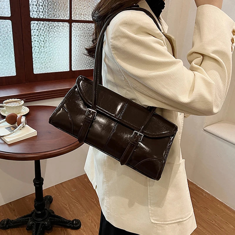 High End Burgundy Oil Wax PU Leather Underarm Bag Elegant Women's Magnetic Buckle Shoulder Bag Commuter Versatile Ladies Tote Ba