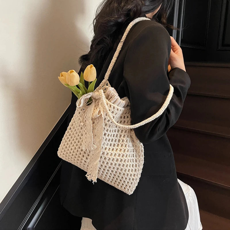 Summer Hollow Woven Shoulder Bags Women's New Casual Beach Bag Versatile Lace Design Commuting Shoulder Tote Bag