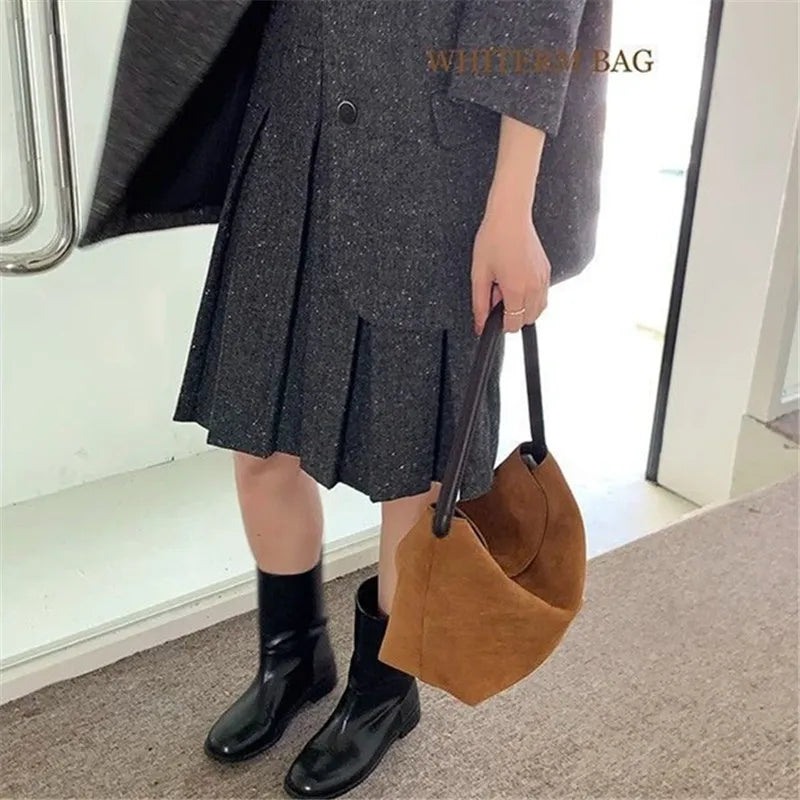 Retro Velvet Women's Bag, Splicing Handbag, Versatile Single Shoulder Armpit Bag with Magnetic Buckle Fashionable Matte Tote Bag