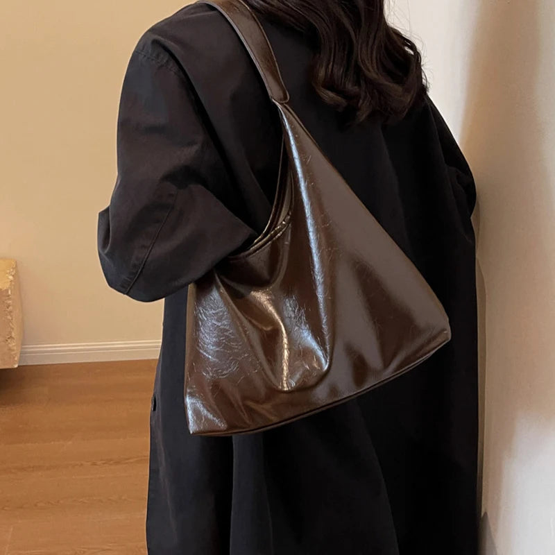 Soft PU Leather Quality Underarm Bag Vintage Wine Red Ladies Shoulder Bag Commuter Large Handbag Women's Versatile Tote Bag