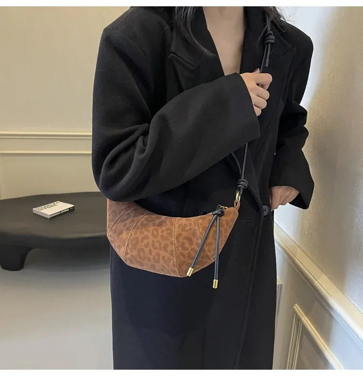 Fashionable Croissant Shape Women's Bag, Casual Simple Crossbody Shoulder Bags for Women Daily Use Commuting Phone Bag,Pockets