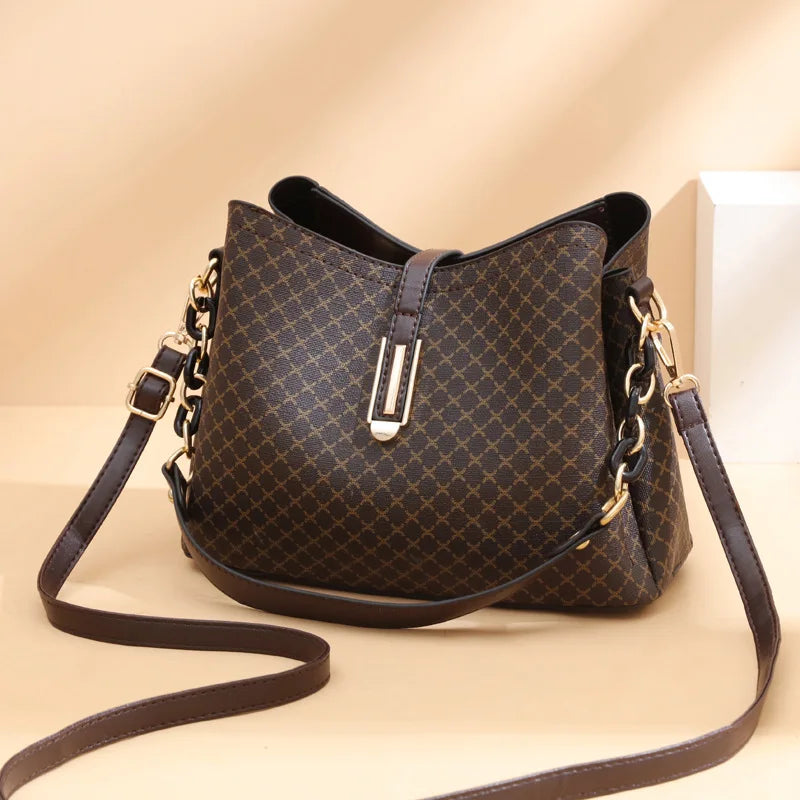 Fashion Women Bucket Crossbody Bag Vintage Tassel Designer Messenger Bag High Quality PU Leather Shoulder Bag Simple Handbag