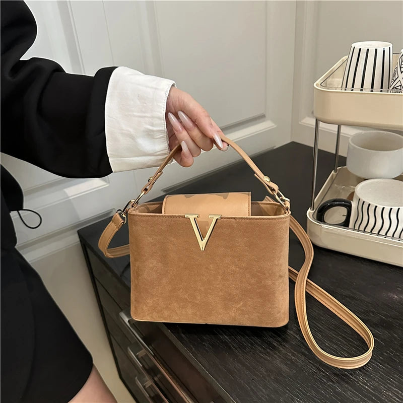 Fashionable Mini Suede Women's Bag, Faux Suede Tote Bag, Simple Hardware Lock Buckle Decoration Handbag Purse Cross Body Bags