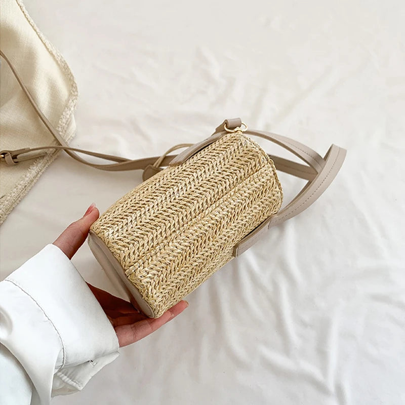Knit Travel Bags Straw Woven Beach Bag Wrist Pack Women Handle Female Bucket Tote Bags Rattan Ladies Purses Handbag