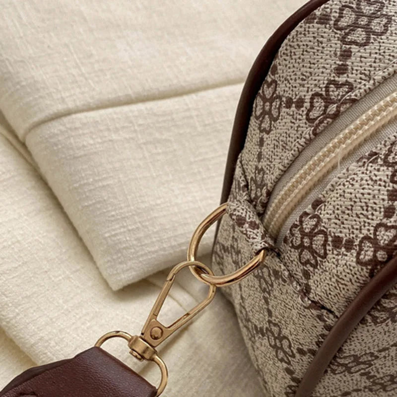 Simple And Trendy Texture, Casual Women's Shoulder Bag With A Foreign Style Strap, Small Hanging Bag, Diagonal Crossbody Small S