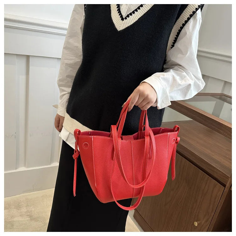 Stylish Casual Tote Bag, Large Capacity PU Leather Handbag Women Wing Bag, Fashionable Woman Bags, Commuting Armpit Shoulder Bag