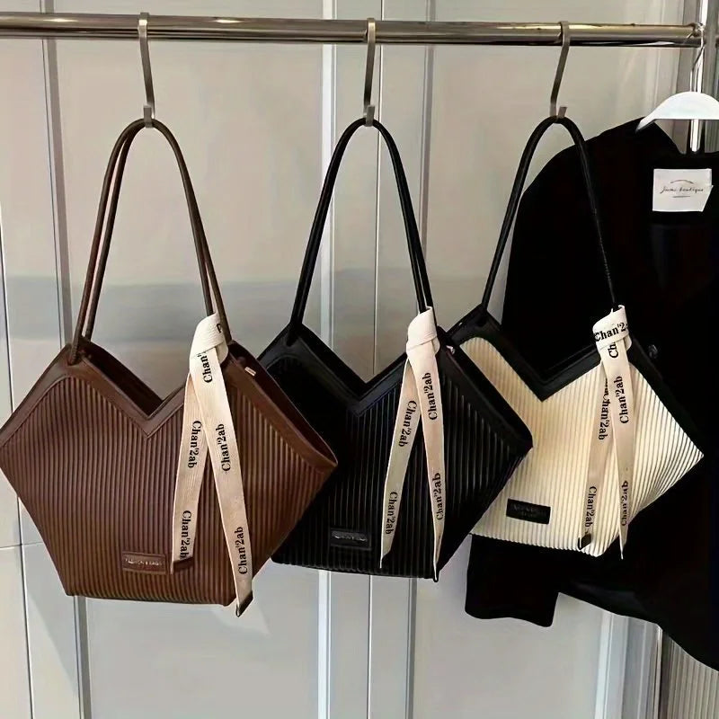 Love Design Tote Bag, Trendy Large Capacity Shoulder Bag, Faux Leather Simple Bag for Women Work Purses and Handbags