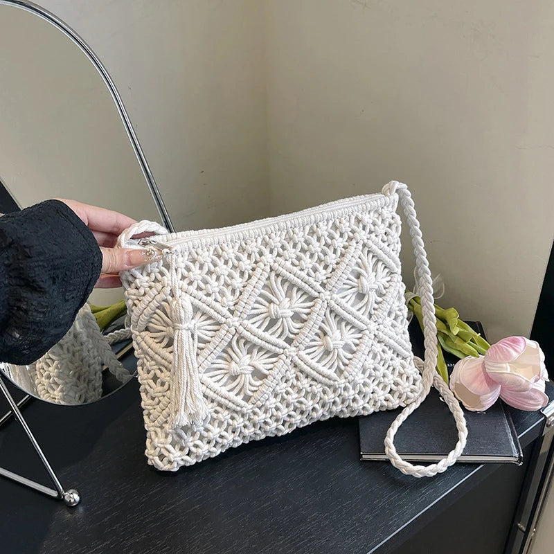Handwoven Shoulder Bag for Women Crossbody Bag with Zipper Tassel Details Beach Bag for Travel