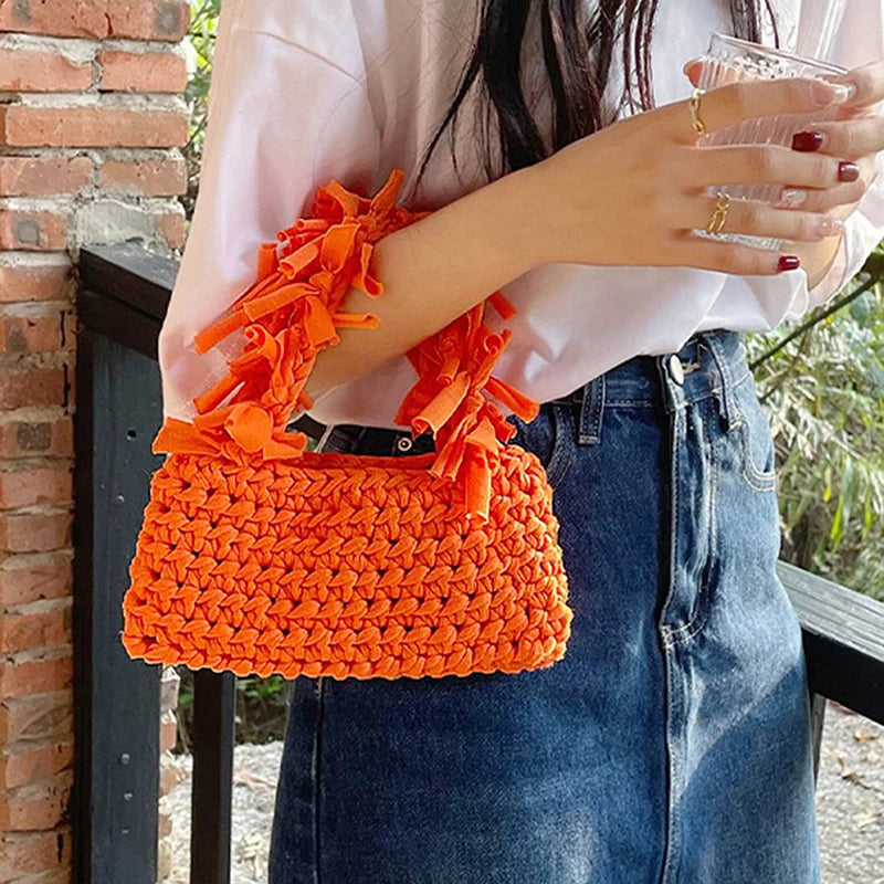 Spring And Summer Handwoven Women's Handheld Bag Leisure Small Fresh Hollow Out Small Design Holiday Bag