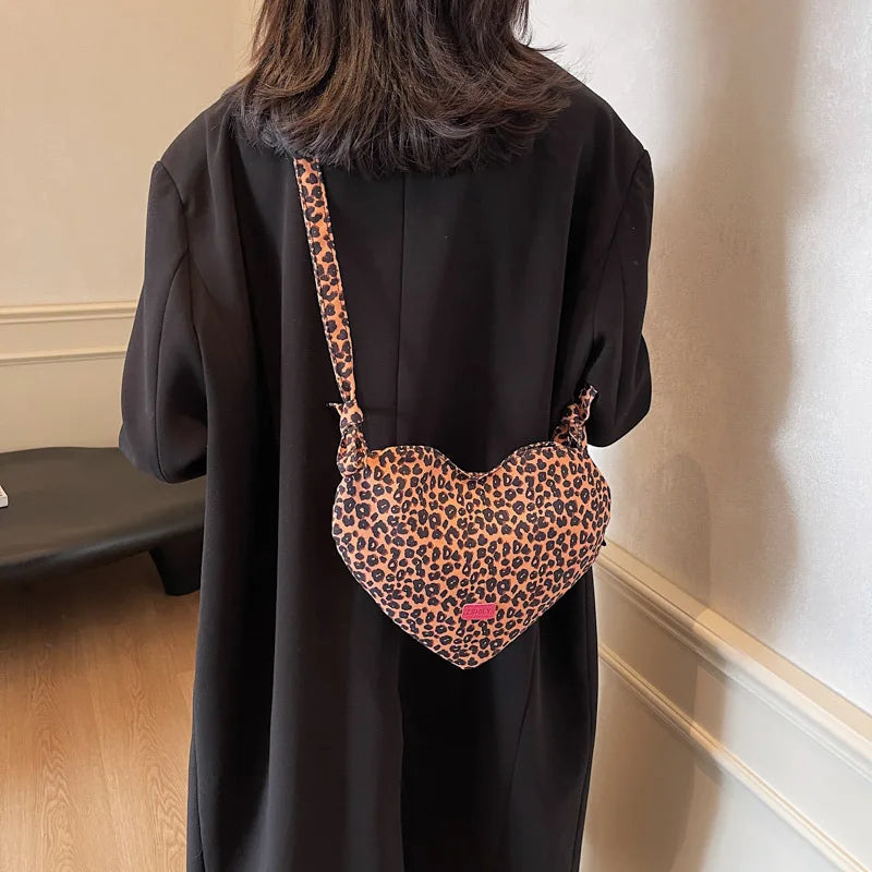 New Heart Shaped Shoulder Bag Fashion Leopard Design Crossbody Bag Cute Handbag Purse For Woman's Tote Bag