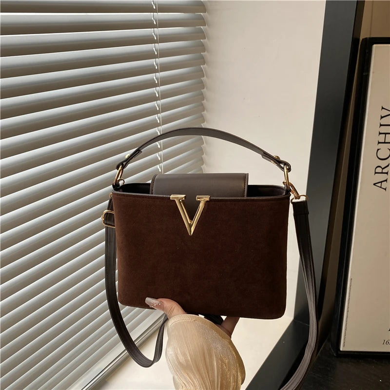 Fashionable Mini Suede Women's Bag, Faux Suede Tote Bag, Simple Hardware Lock Buckle Decoration Handbag Purse Cross Body Bags