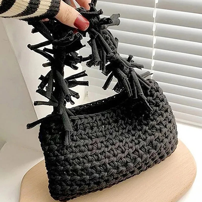Spring And Summer Handwoven Women's Handheld Bag Leisure Small Fresh Hollow Out Small Design Holiday Bag