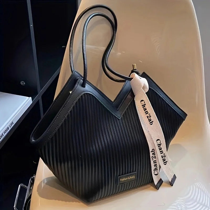 Love Design Tote Bag, Trendy Large Capacity Shoulder Bag, Faux Leather Simple Bag for Women Work Purses and Handbags