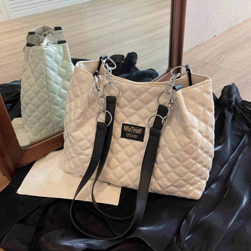 New Popular PU Leather Large Capacity Women's Bag Winter High Quality Quilted Design Shoulder Bag Commute Shopper Tote Bag