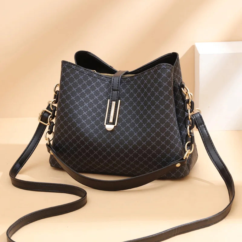 Fashion Women Bucket Crossbody Bag Vintage Tassel Designer Messenger Bag High Quality PU Leather Shoulder Bag Simple Handbag