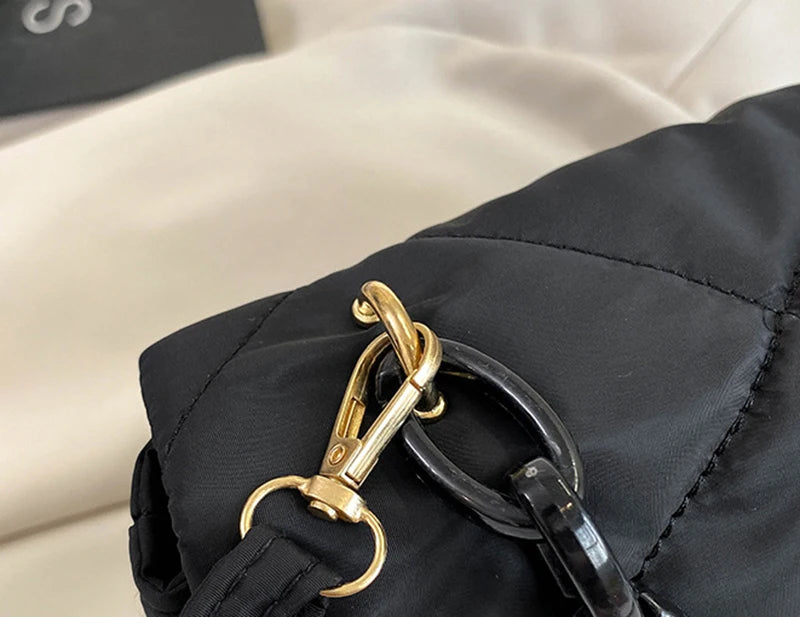 Fashion Chain Crossbody Bags Women Winter Cotton Padded Quilted Shoulder Bags Casual Large Capacity Simple Female Handbags