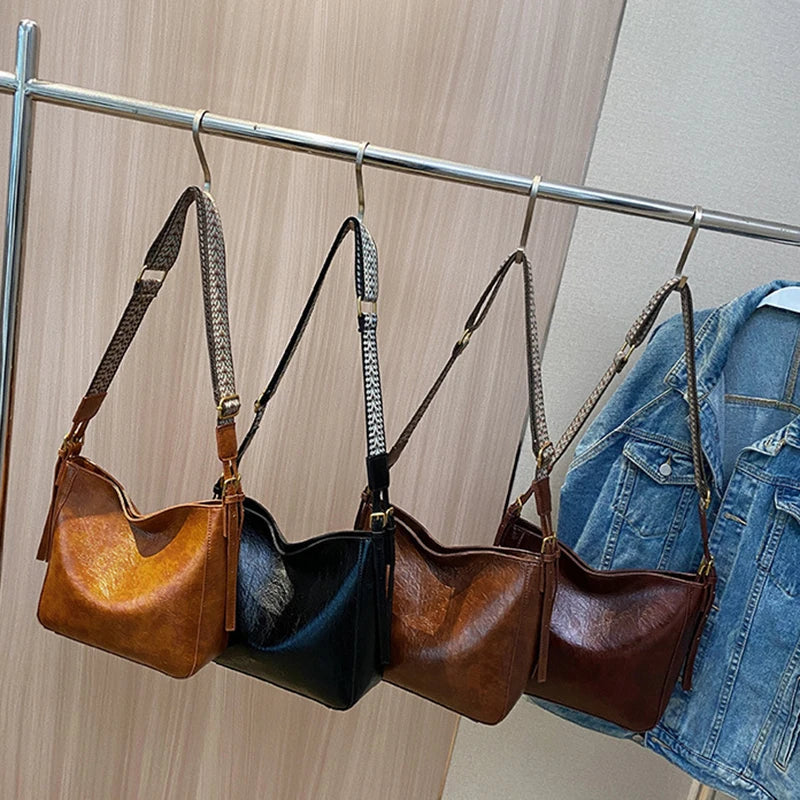 New Crossbody Bag PU Soft Leather Bag Women Fashion Simple Small Square Bag Retro Large Capacity Casual Shoulder Bag
