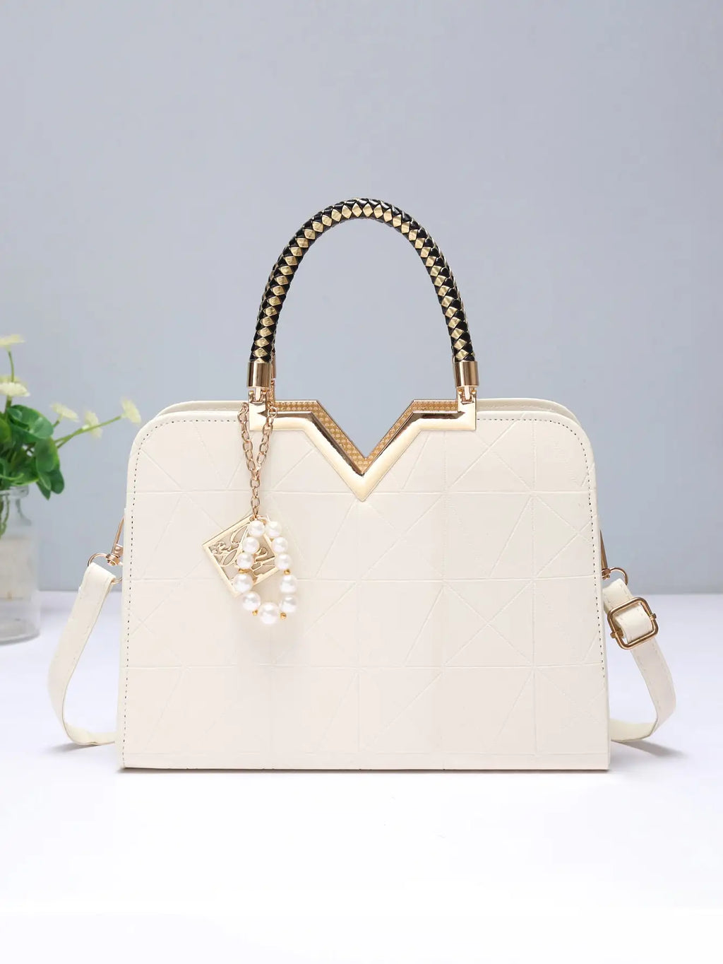 Women's minimalist large capacity mom bag, commuter style business single shoulder handbag