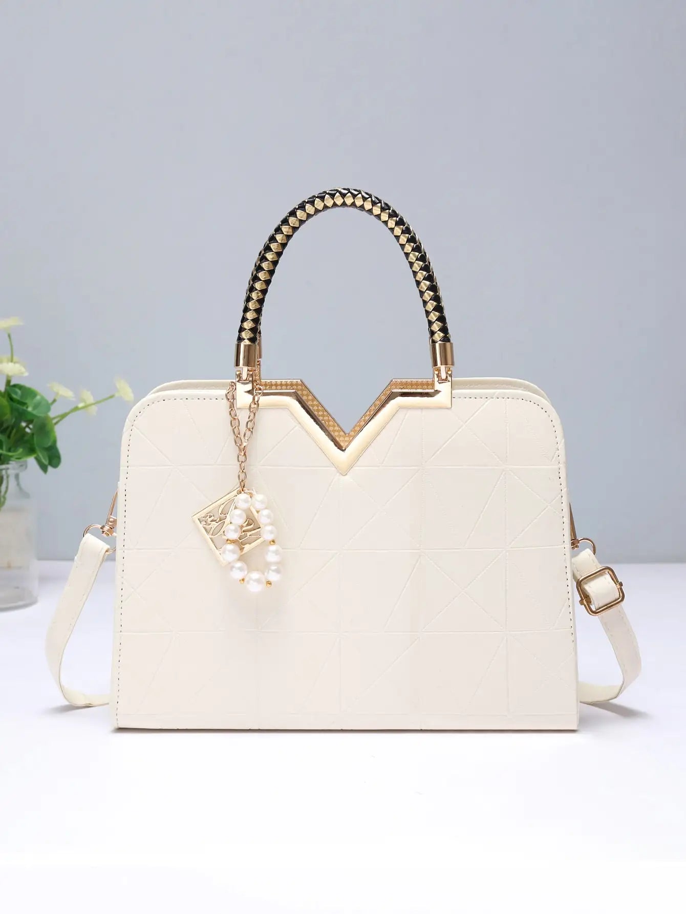 Women's minimalist large capacity mom bag, commuter style business single shoulder handbag