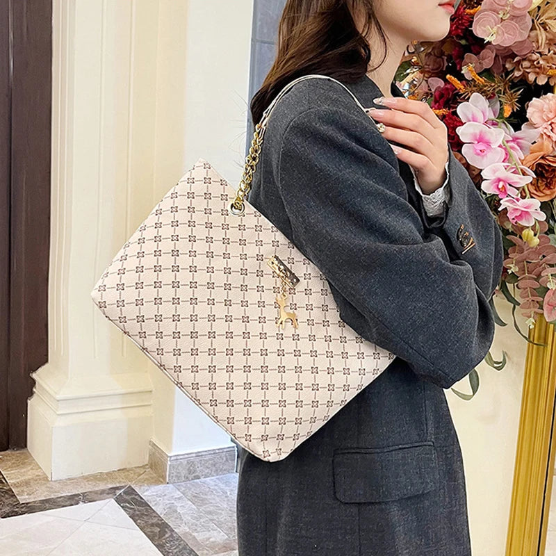2024 Autumn and Winter New Presbyopic Handbag Shoulder Bag Large Capacity Tote Bag Women's Bag
