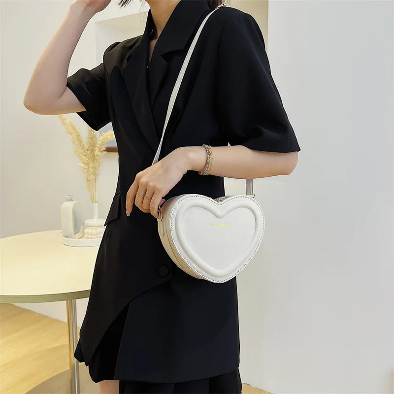 Fashion Heart Shape Crossbody Bags For Women New Solid Color PU Leather Shoulder Bag Casual Ladies Handbags Designer Female Bags