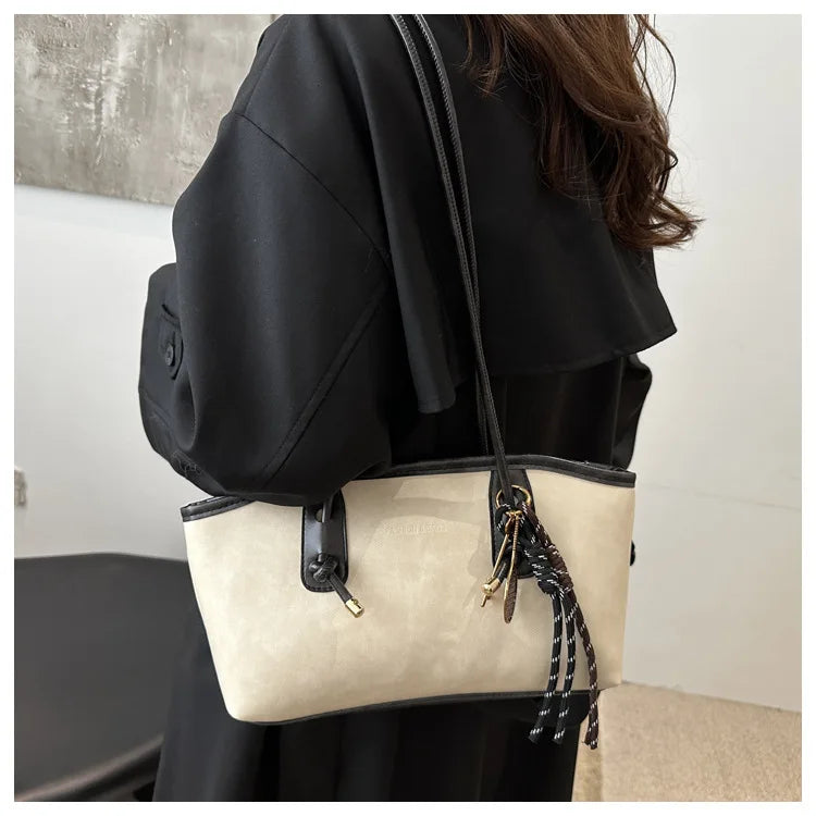 High Quality Texture Vintage Large Capacity Women's Bag Stylish Commuting Armpit Handbag Women Shoulder Bag Fashionable Tote Bag
