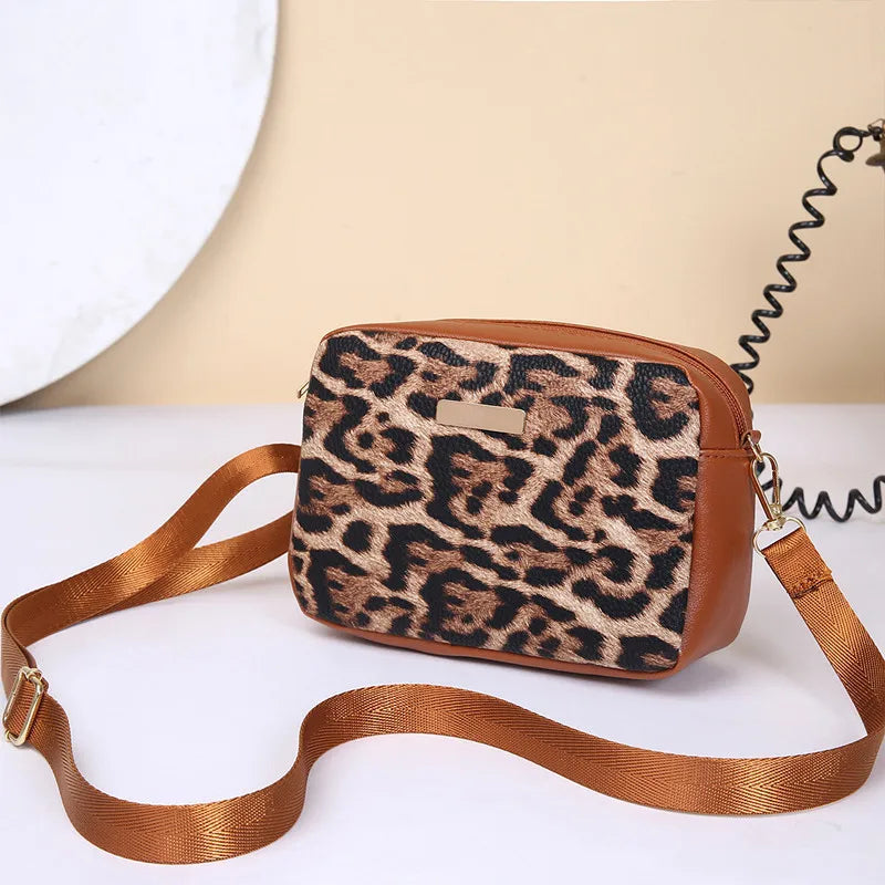 Leopard Print Crossbody Bag for Women, Fashion Casual Shoulder Bag, Lightweight Purse, Versatile for Office, Daily, Going Out