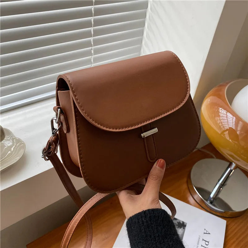 Fashion Women Crossbody Saddle Bag PU Leather Small Handbags Purses Retro Semicircle Designer Messenger Bags Female Clutch Tote