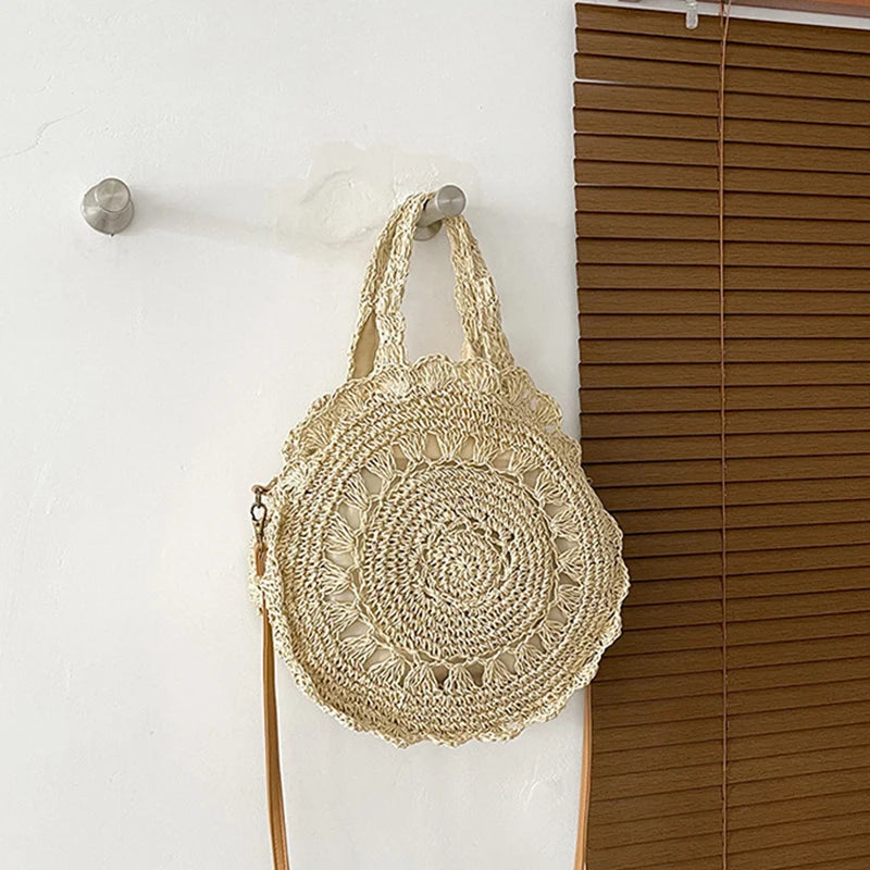 Summer Round Straw Bag Women Woven Rattan Beach Bag Hot New Shoulder Bag Circle Hollow Out Handle Bag Casual Shopper Tote Pouch