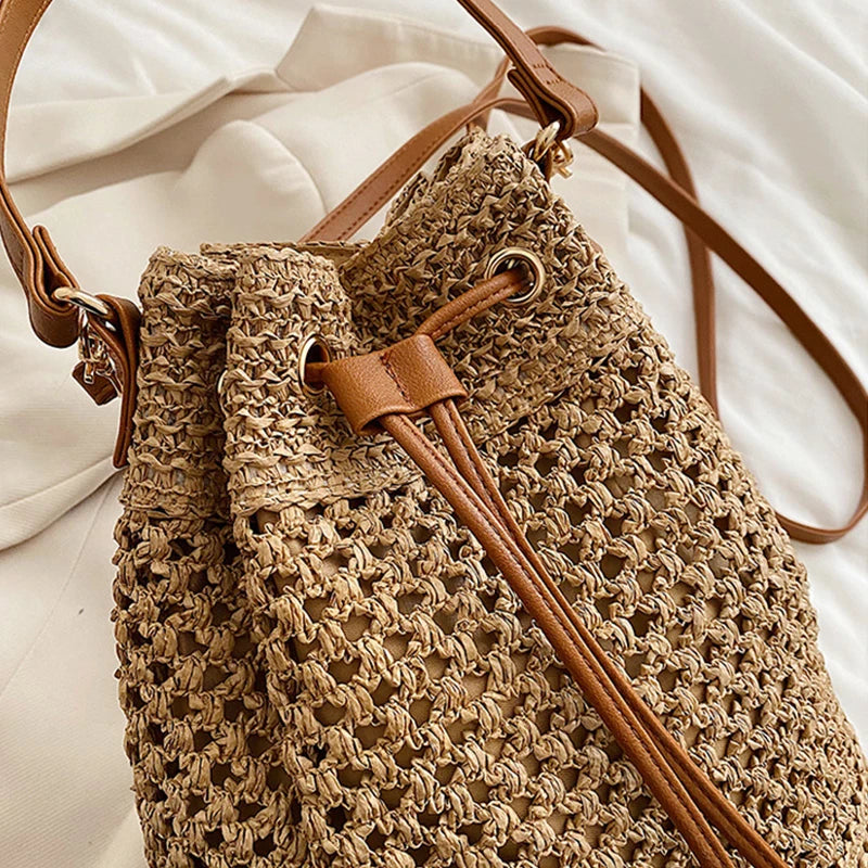 Woven Straw Bag Ladies Bucket Crossbody Bag Summer Beach Bag Retro Travel Shoulder Bags Small Travel Purse and Handbag For Women