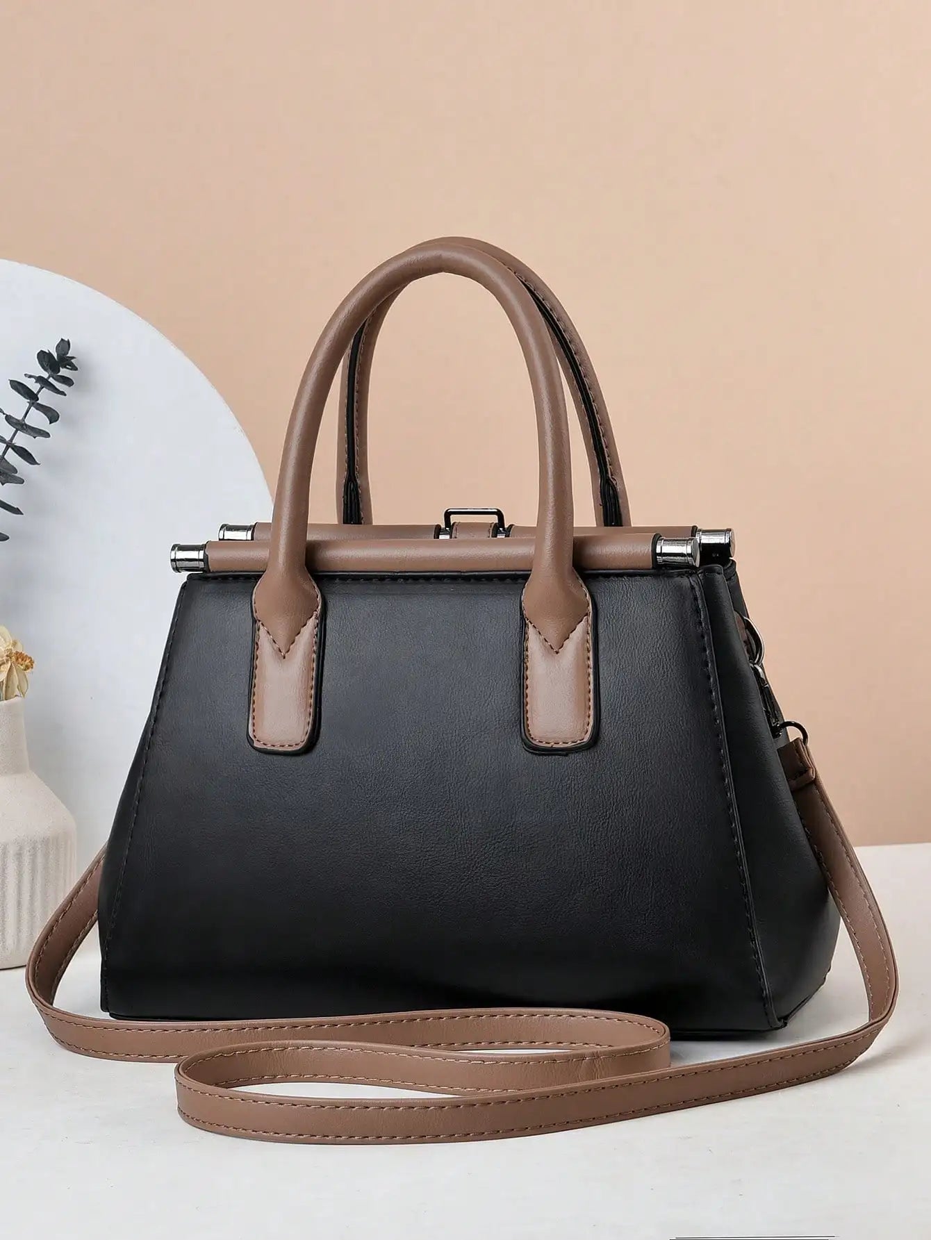Crocodile patterned large capacity handbag, elegant and stylish women's bag, suitable for work, shopping and other occasions