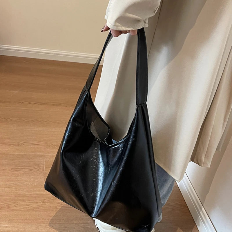 Soft PU Leather Quality Underarm Bag Vintage Wine Red Ladies Shoulder Bag Commuter Large Handbag Women's Versatile Tote Bag