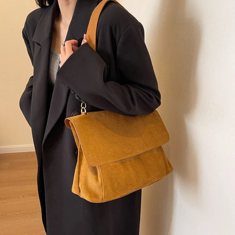Women Mailman's Flap Bag Matte Suede Versatile Winter Large Capacity Crossbody Bag Single Shoulder Bag Shopper Totes