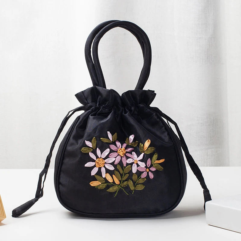 Retro Embroidery Drawstrings Handbags Storage Bags Women Purse Wallets Card Holder Bucket Shoulder Bag Wrist Bags