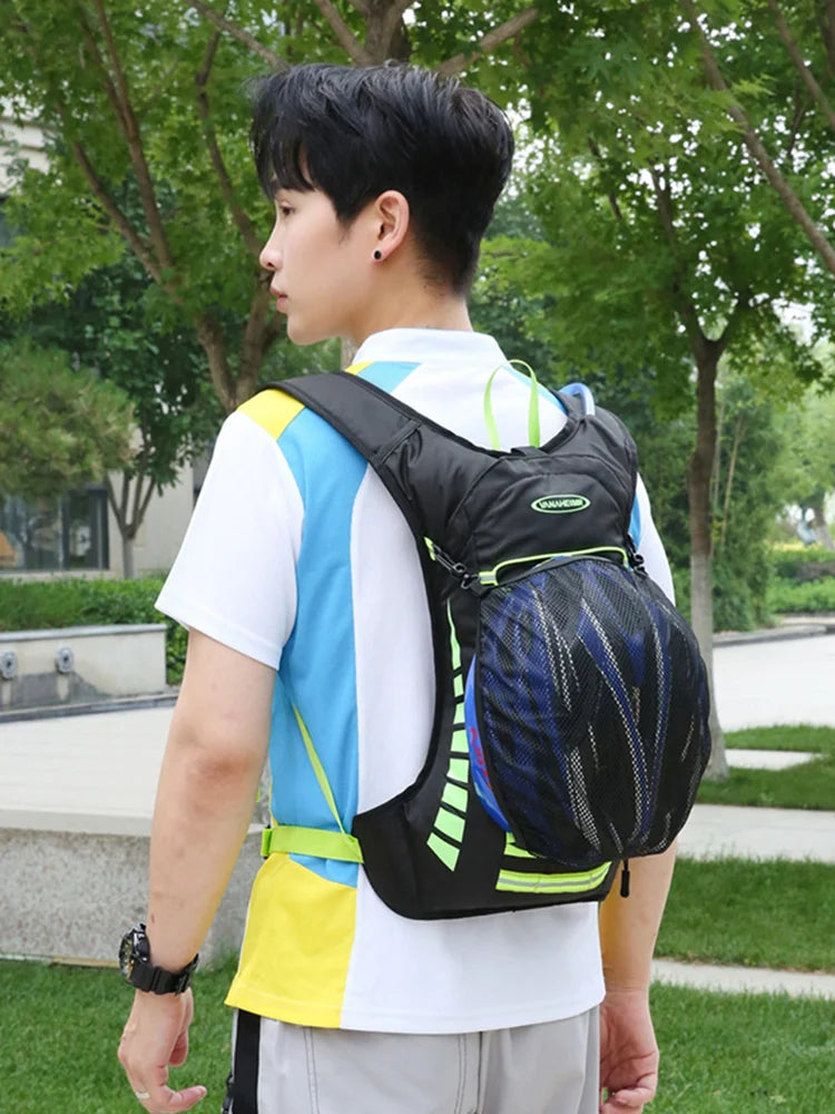 Sports outdoor bag, men and women slow running, sports bag large capacity hiking backpack breathable outdoor riding bag