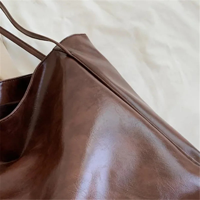 Women's Tote Bag, Large Capacity Soft Leather Shoulder Bag, Retro Casual Handbag, Perfect for Commuting Handbags Travel Bag