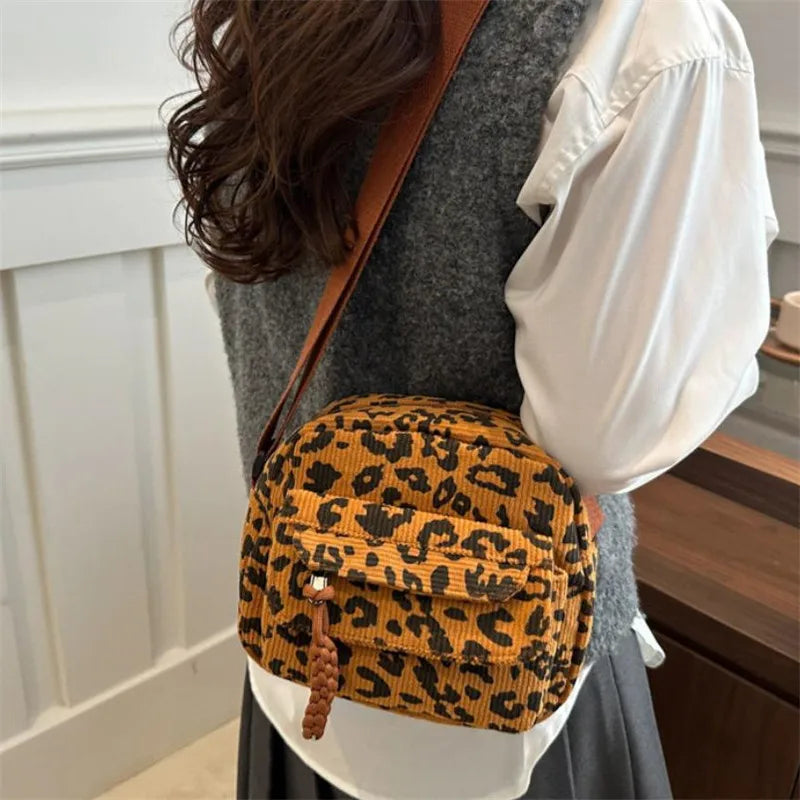 Women's Casual Mini Crossbody Bag, Corduroy Design Phone Bag, Adjustable Strap, Zipper Closure, Single Shoulder Purse