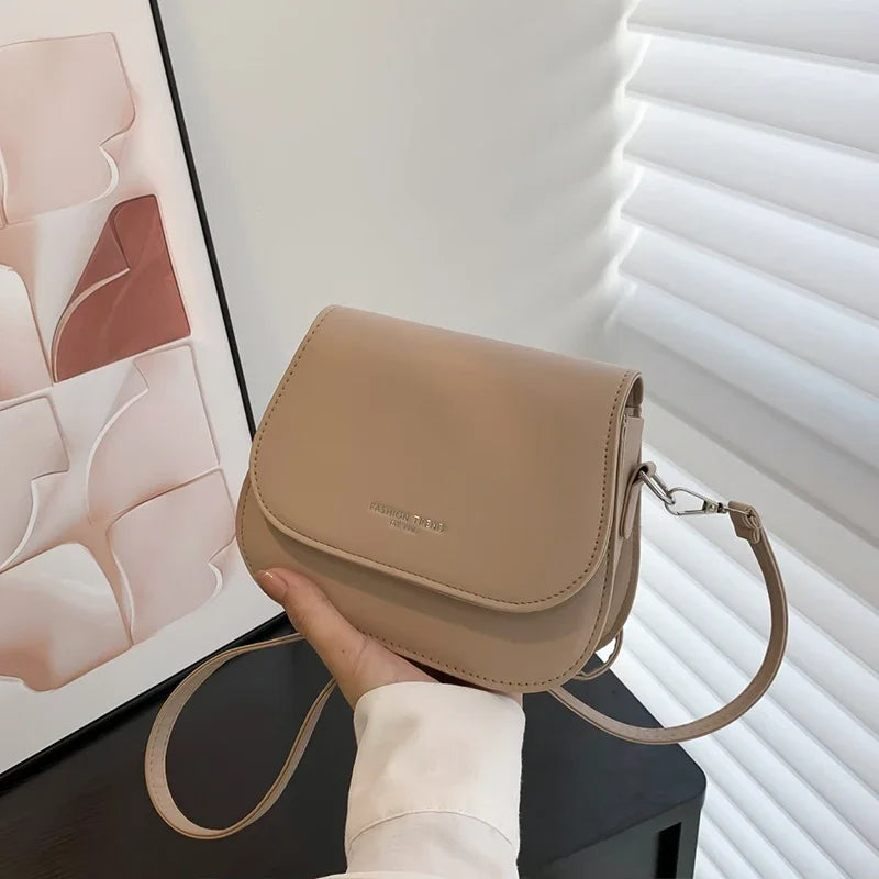 Fashion Flap Saddle Shoulder Bags for Women Solid Color Designer Messenger Handbags Purse Small Female Leather Crossbody Bag