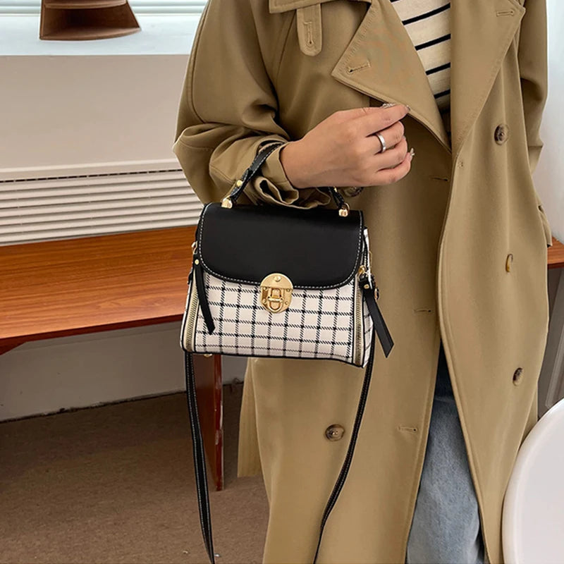 Women Trendy Flap Shoulder Bag PU Leather Crossbody Bag Simple Plaid Designer Messenger Bag Small Purse and Handbags Pouch