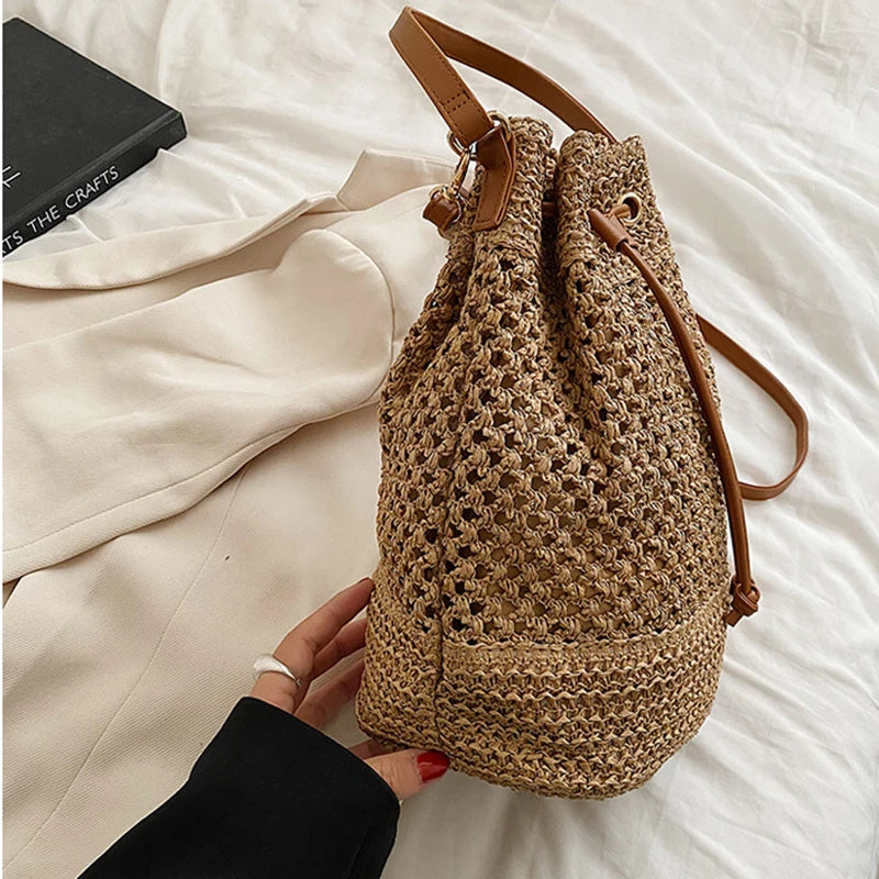 Woven Straw Bag Ladies Bucket Crossbody Bag Summer Beach Bag Retro Travel Shoulder Bags Small Travel Purse and Handbag For Women