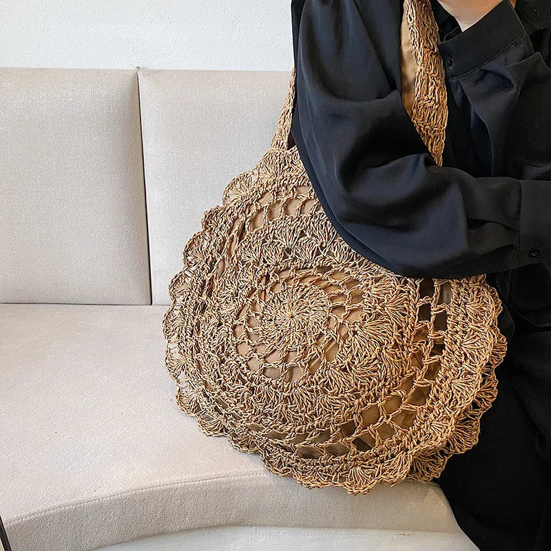 Summer Round Straw Bag Women Woven Rattan Beach Bag Hot New Shoulder Bag Circle Hollow Out Handle Bag Casual Shopper Tote Pouch