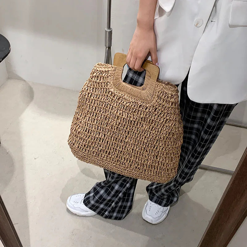 Summer Woven Straw Handbag Female Wooden Handle Bag Large Capacity Travel Beach Bag Fashion Style Totes Hollow out Tote Bolsa